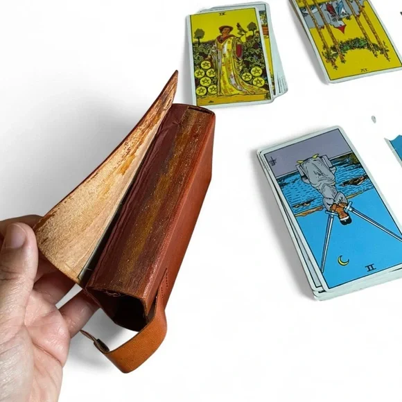 Tarot Card Set with Leather Case - Picture 4 of 5